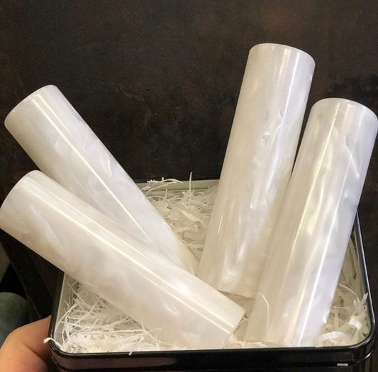 Grips in “Odins Beard” pearl white