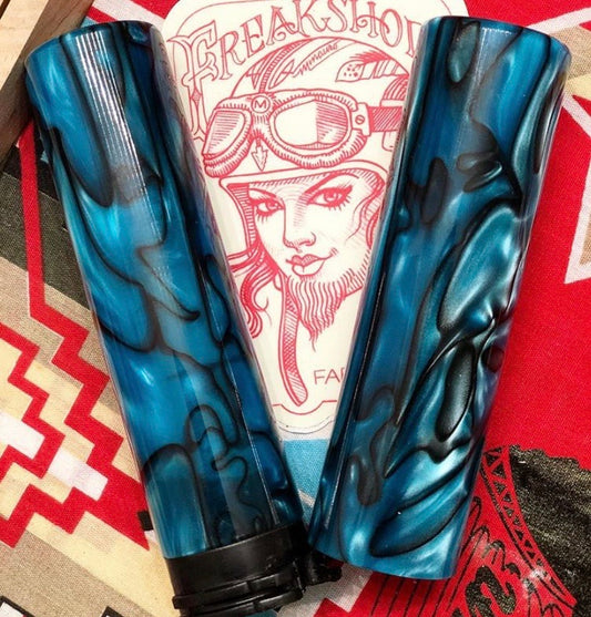 Grips in “ elfin eyes” pearl teal