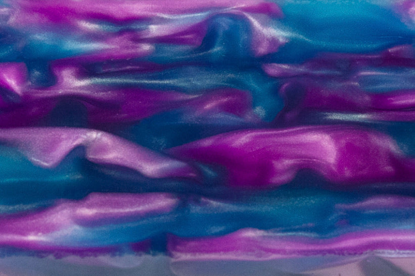 Grips in “cotton candy” pearl